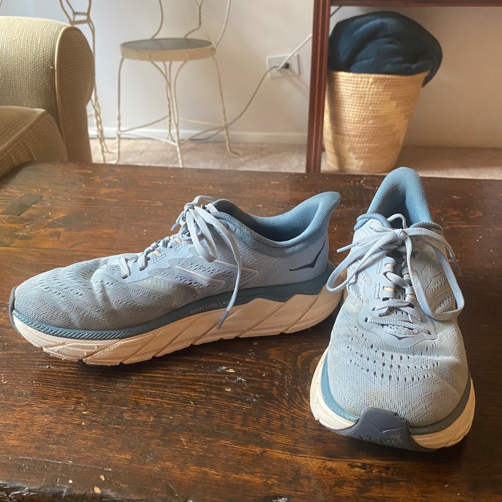 Hoka One One - Arahi 5 women’s running shoe